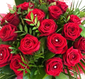 12 Rose Romantic Gesture